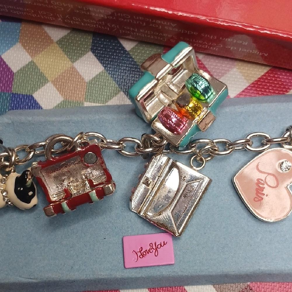 Rare 2015 American Girl Doll Grace Thomas' Charm Bracelet For Girls - Up To 8" - Picture 7 of 7